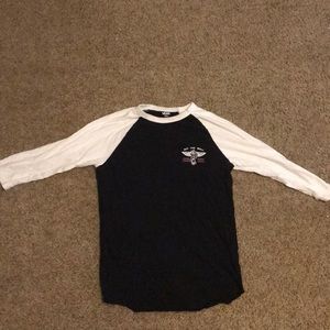 VANS “off the wall” 3 quarter sleeve t-shirt